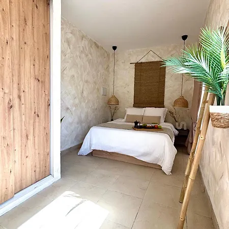 Apartment In - Relaxing Pool-front, Private Terrace & Pool Access, South Tenerife Arona (Tenerife)